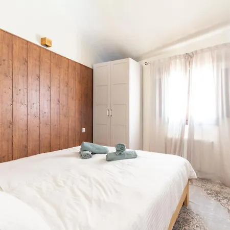 Casa Viernes * Restábal